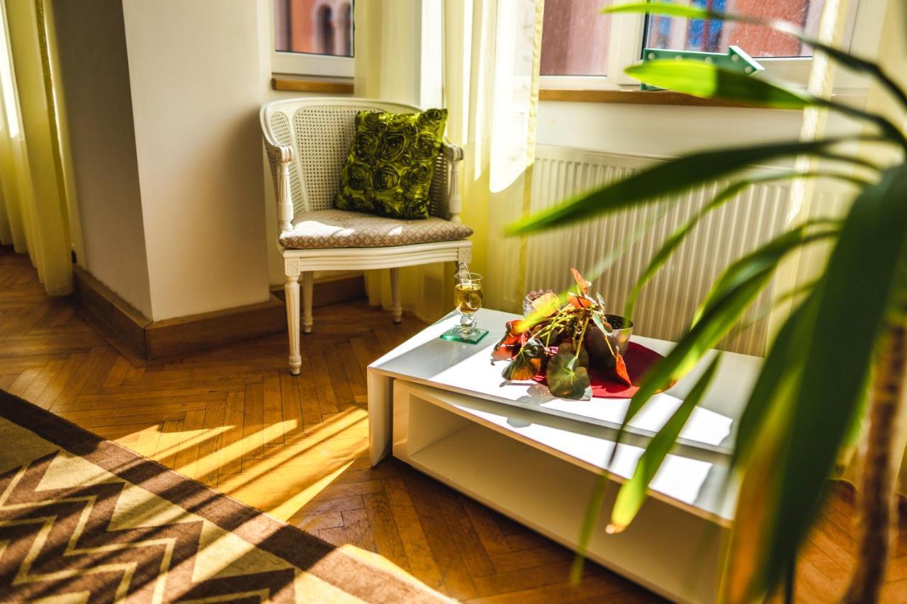 Pinehouse Panoramic Apartment Brasov Exterior photo